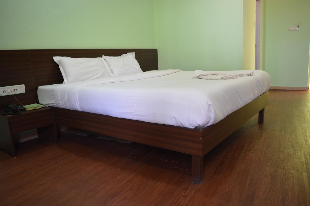 Hotel Sea Rock Villa Daman Ngoại thất bức ảnh