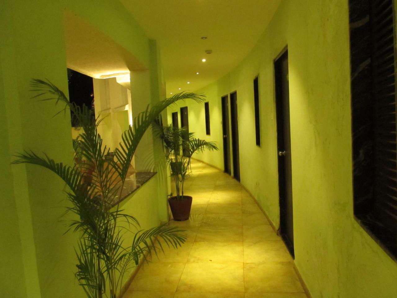 Hotel Sea Rock Villa Daman Ngoại thất bức ảnh