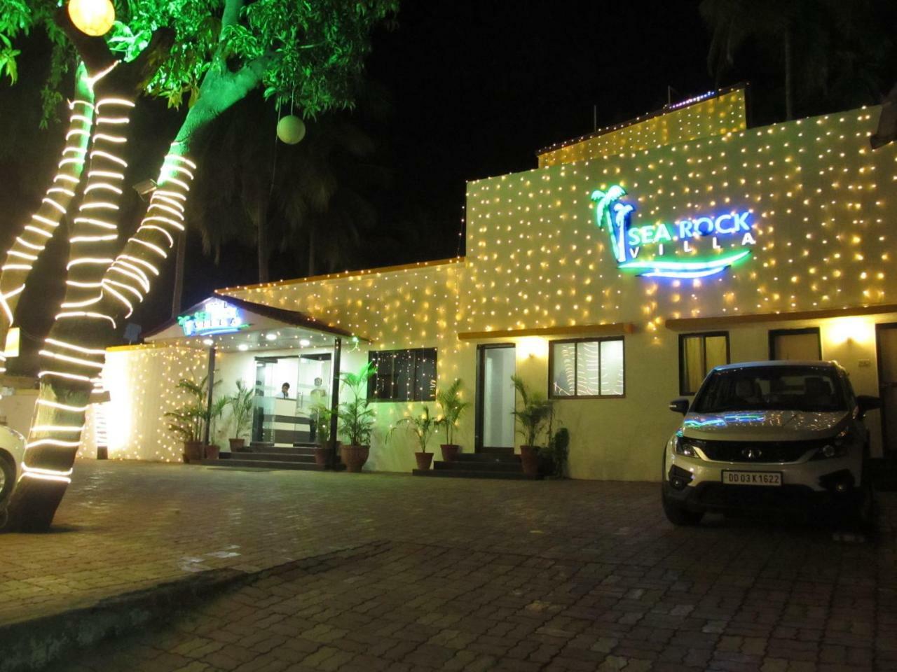 Hotel Sea Rock Villa Daman Ngoại thất bức ảnh