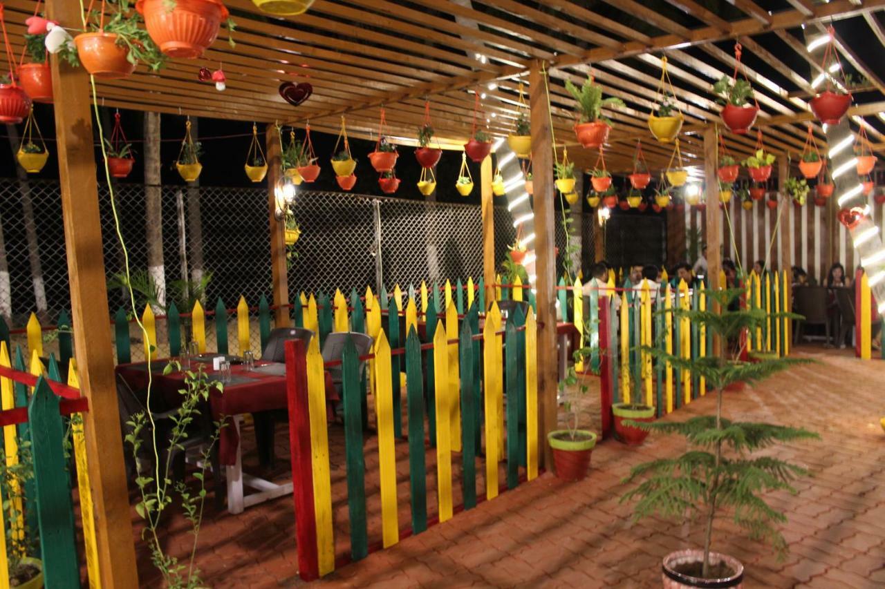 Hotel Sea Rock Villa Daman Ngoại thất bức ảnh